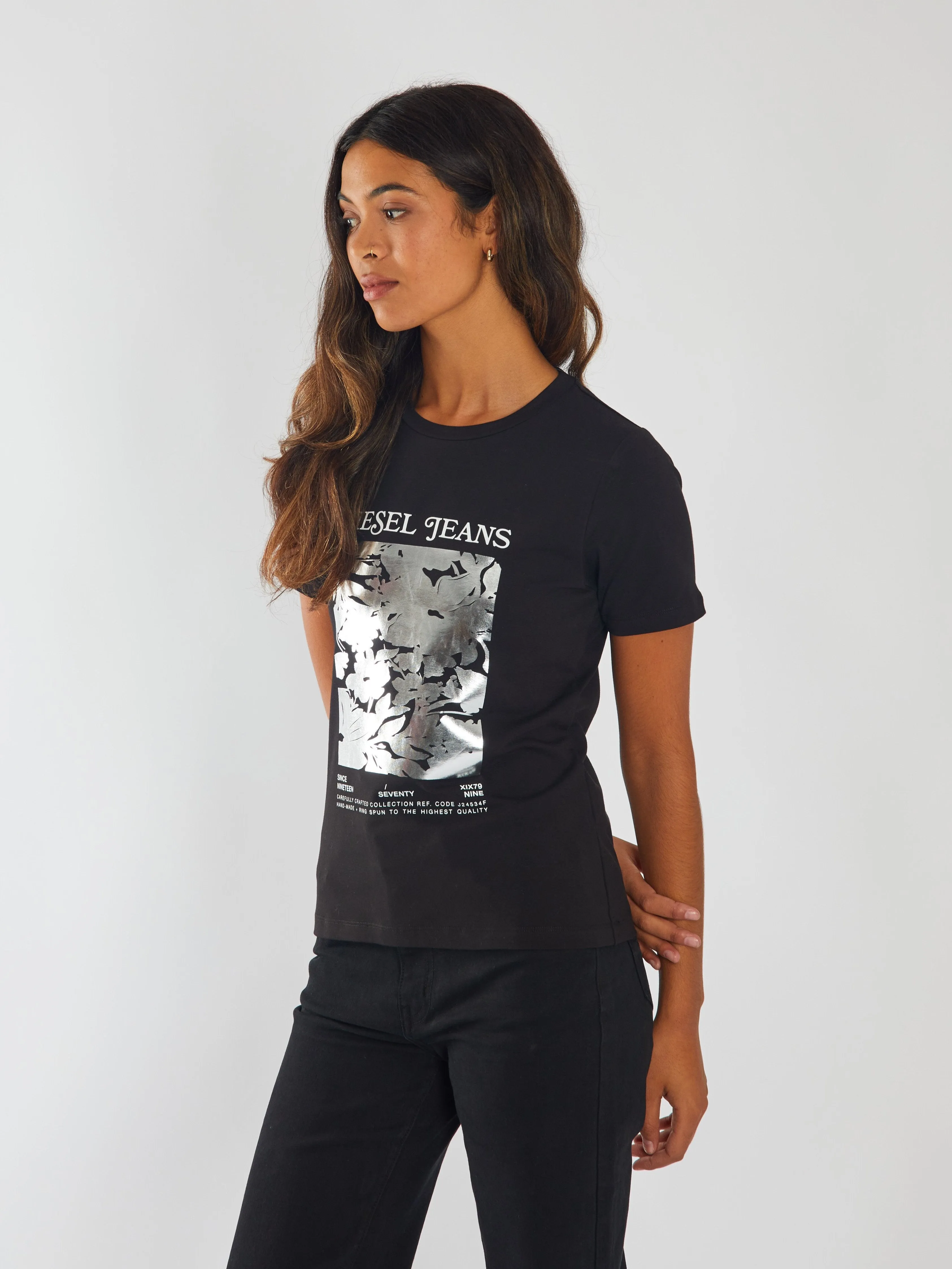 Muriel Tee Black