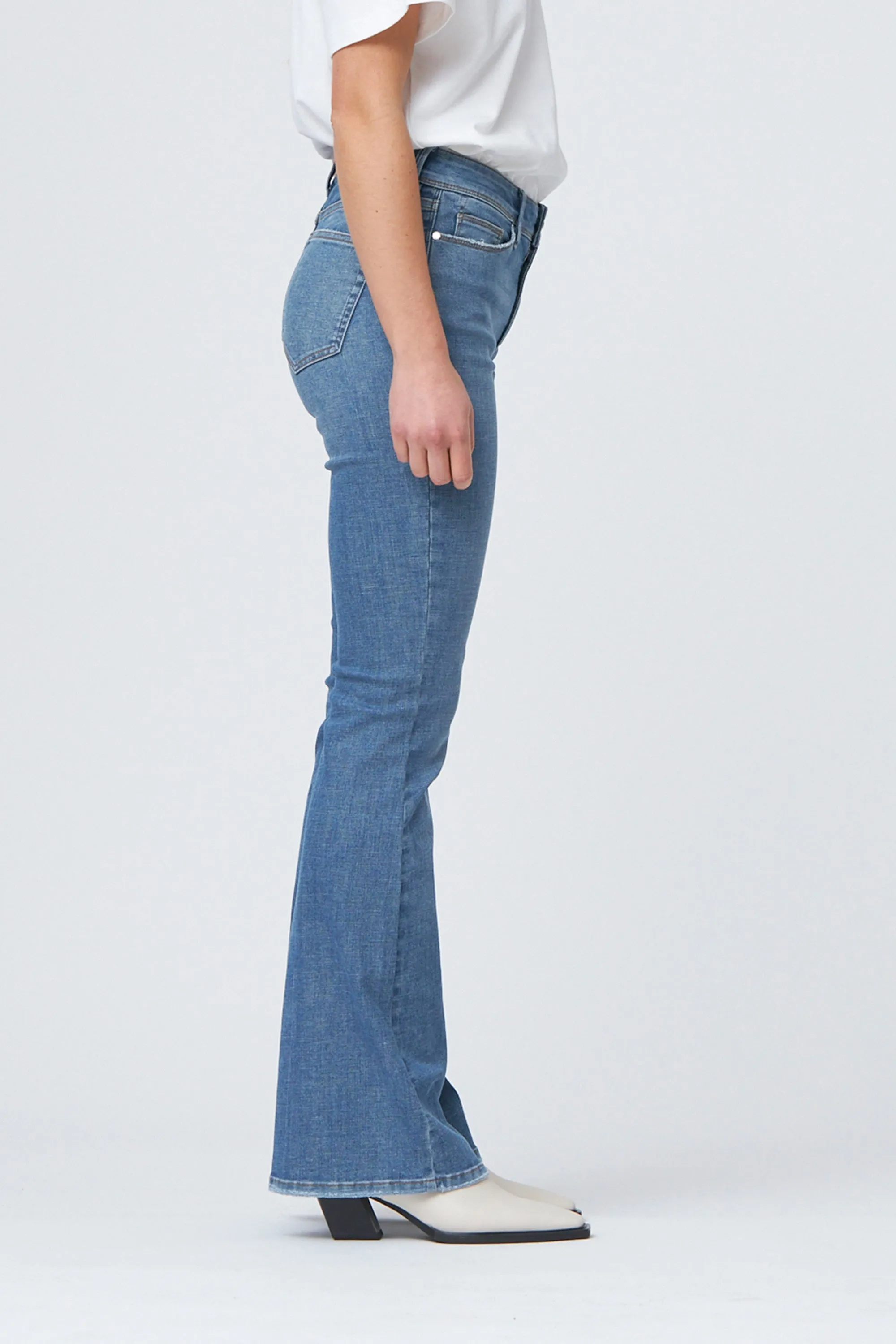 TD Albert Flare Jeans Wash Bleached Lu - Denim Blue