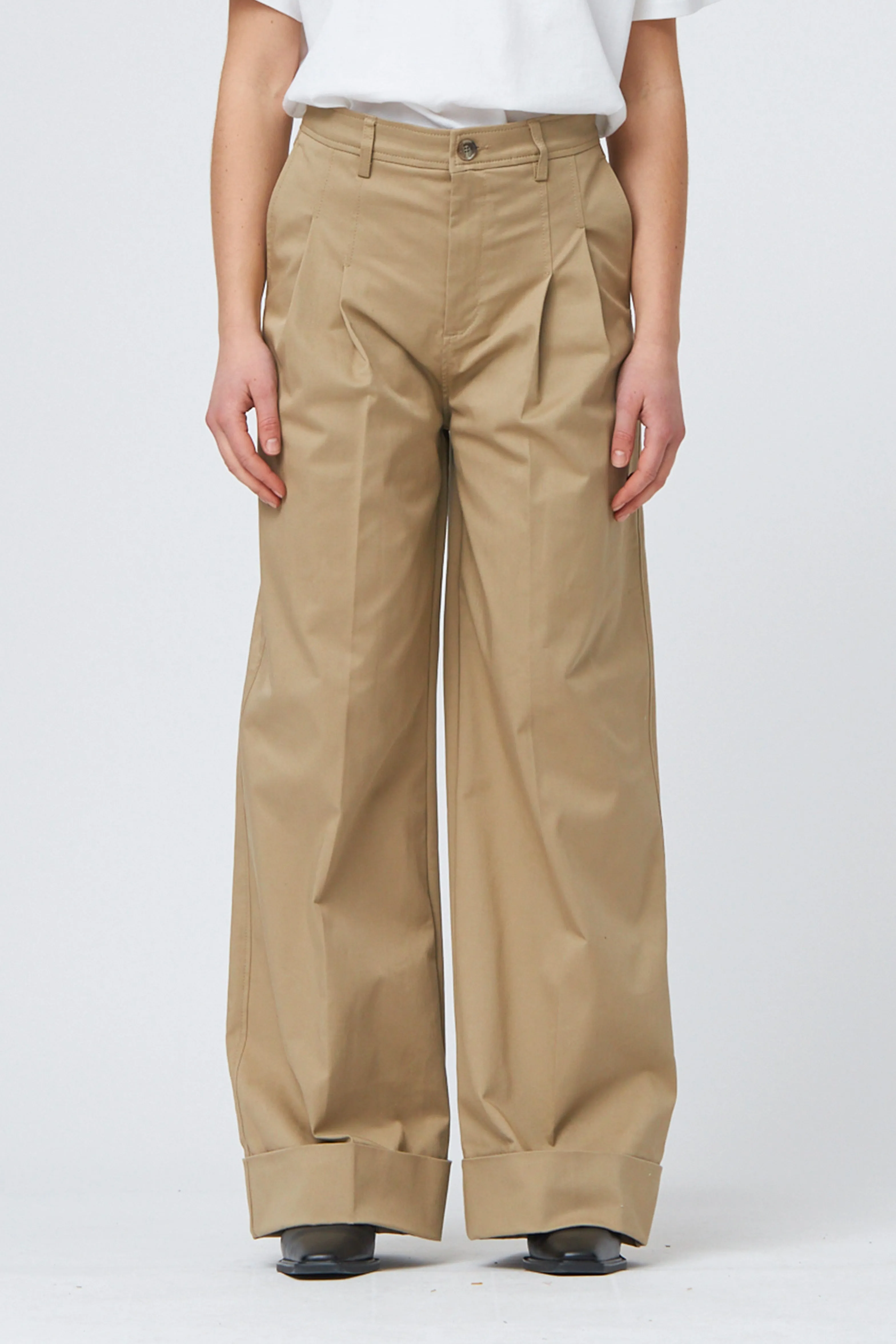 TRW-Ellen Mens Pleat Pant - Khaki